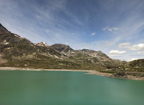 Jízda panoramatickým vlakem Bernina na trase Rhätusche Bahn nabízela nádherné pohledy