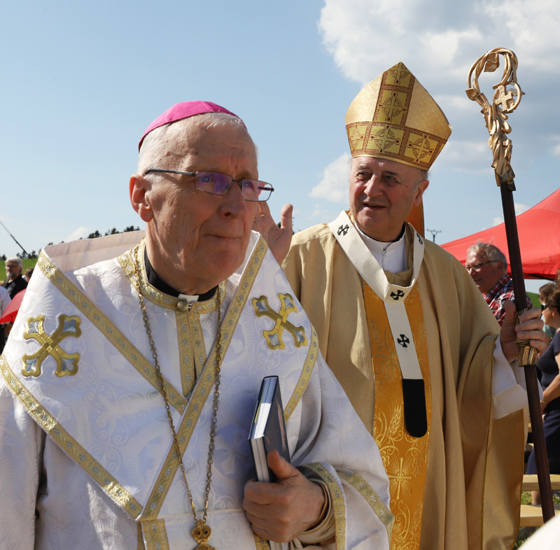 Apoštolský exarcha řeckokatolické církve Ladislav Hučko (vlevo) a arcibiskup Jan Graubner
