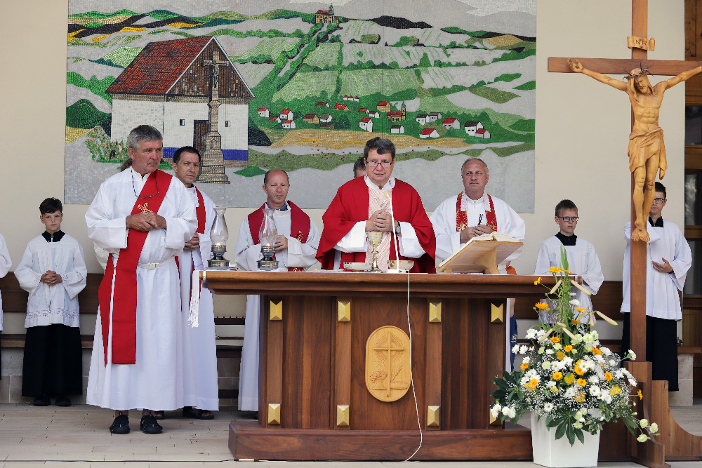 Hlavním celebrantem mše svaté byl P. Vojtěch Kodet.