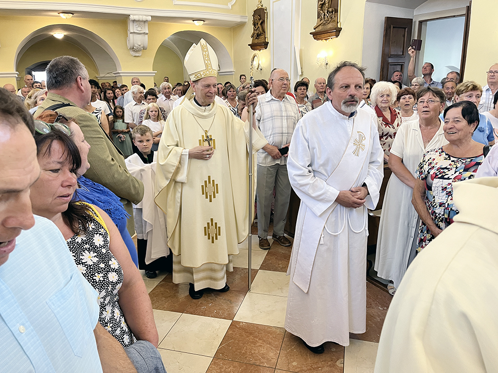Mši svaté předsedal olomoucký biskup Antonín Basler.