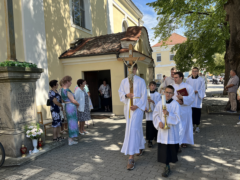 Závěrečný liturgický průvod.