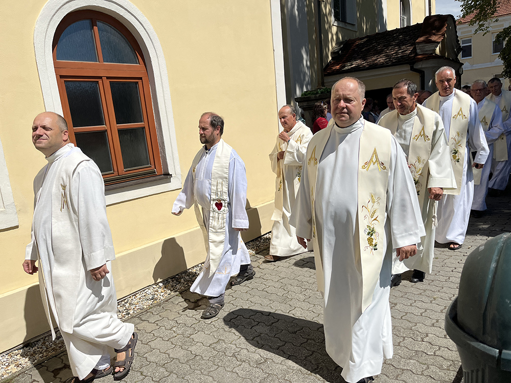 Závěrečný liturgický průvod.