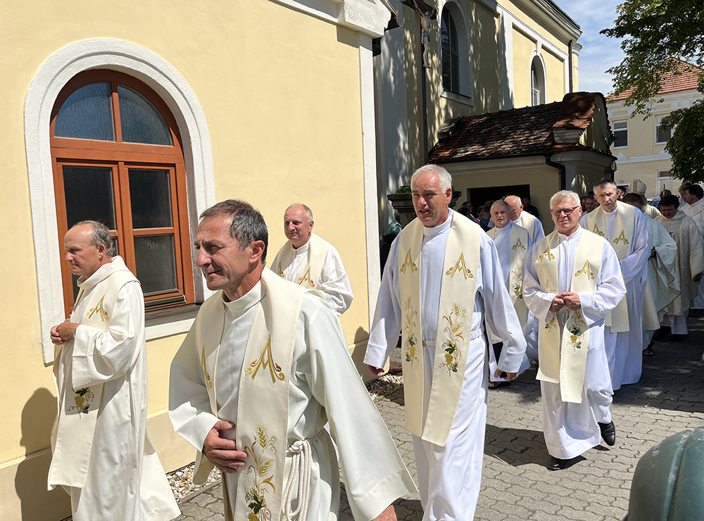 Závěrečný liturgický průvod.