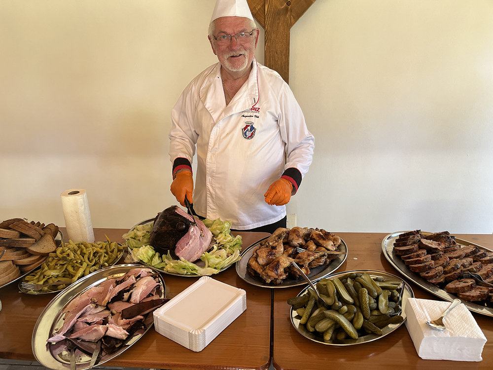 Mistr kuchař připravil pro hosty spoustu dobrot.
