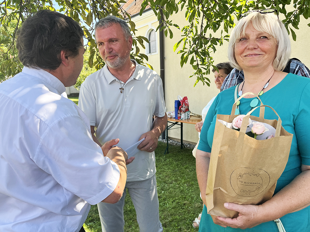 Bratr Vendelín přál za františkány a jeho žena za sousední Ostrožskou Lhotu.