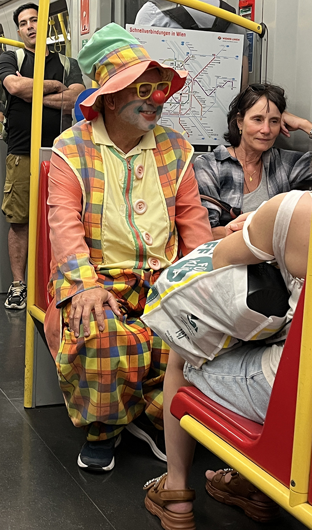 V U-Bahnu jsem narazila i na klauna, které známe také u nás z nemocnic.