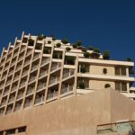 Pobřeží Eilatu lemují desítky hotelů.