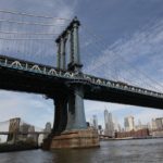 Manhattan Bridge v New Yorku