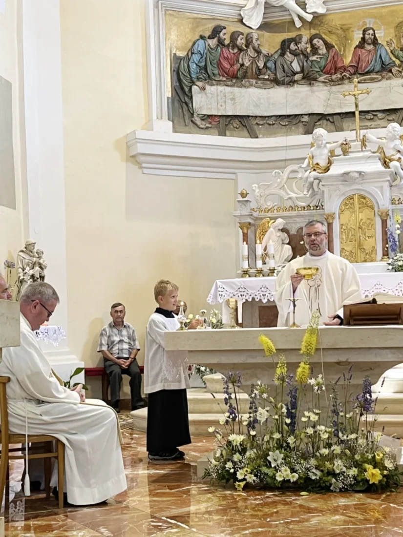 Mši svatou celebroval veselský děkan P. Andrzej Bystrzycki.