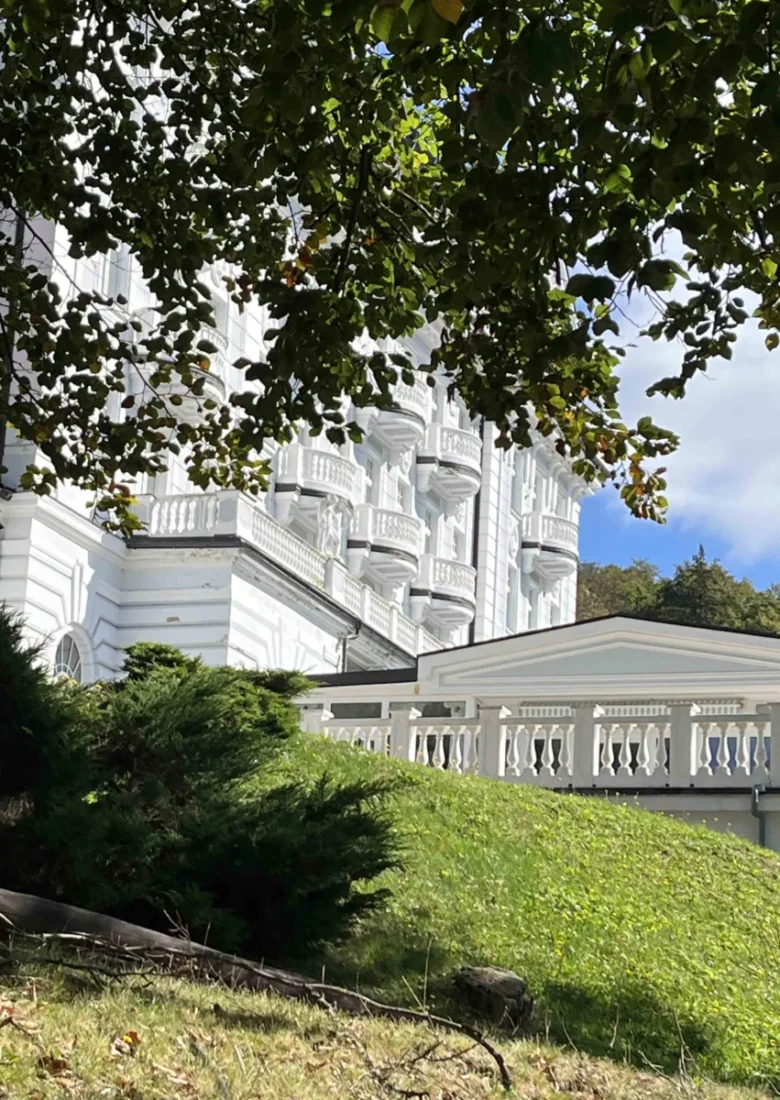 Cestou k Merséryho vyhlídce jsem šla i okolo hotelu Esplanade.