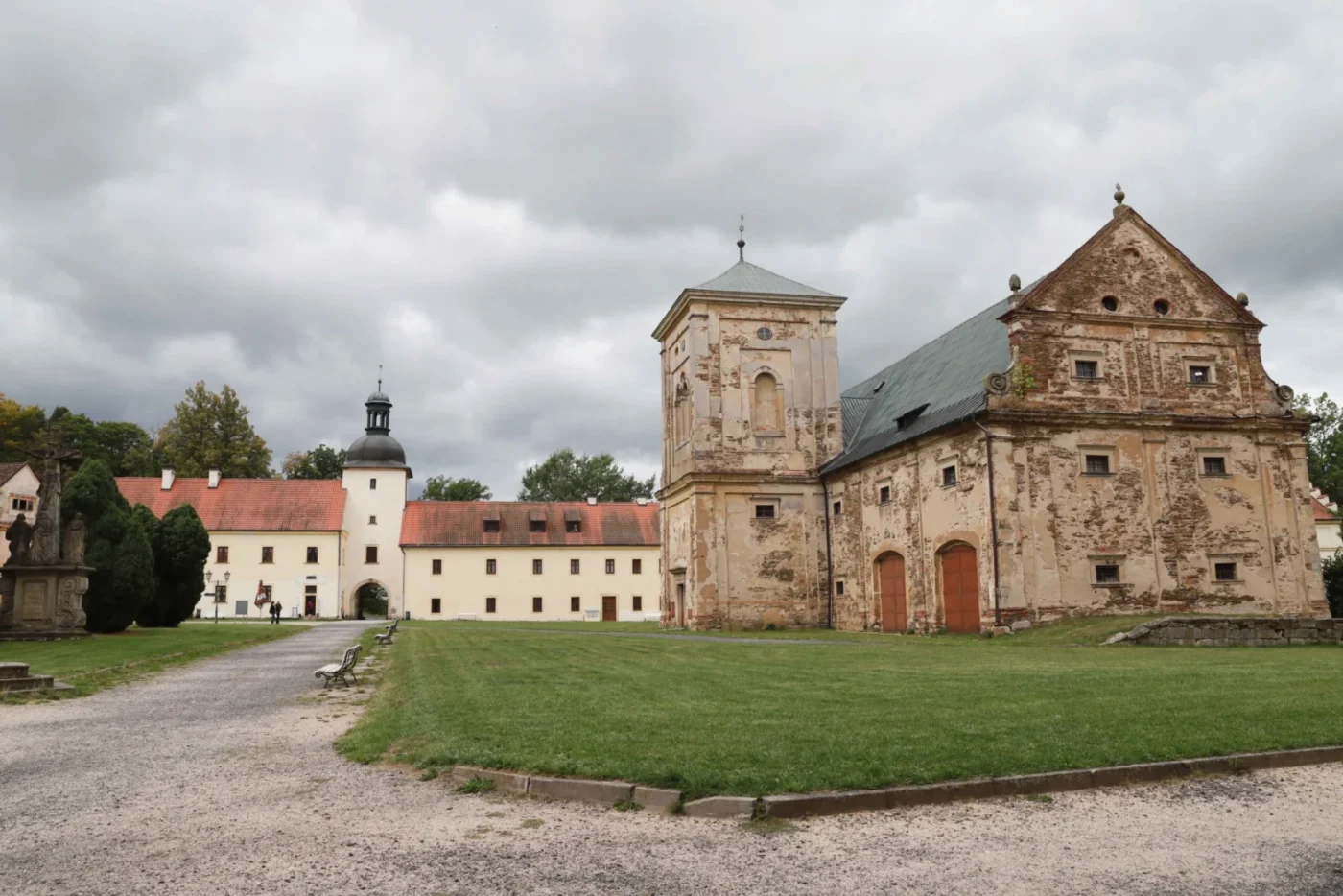 Nádvoří kláštera Teplá.