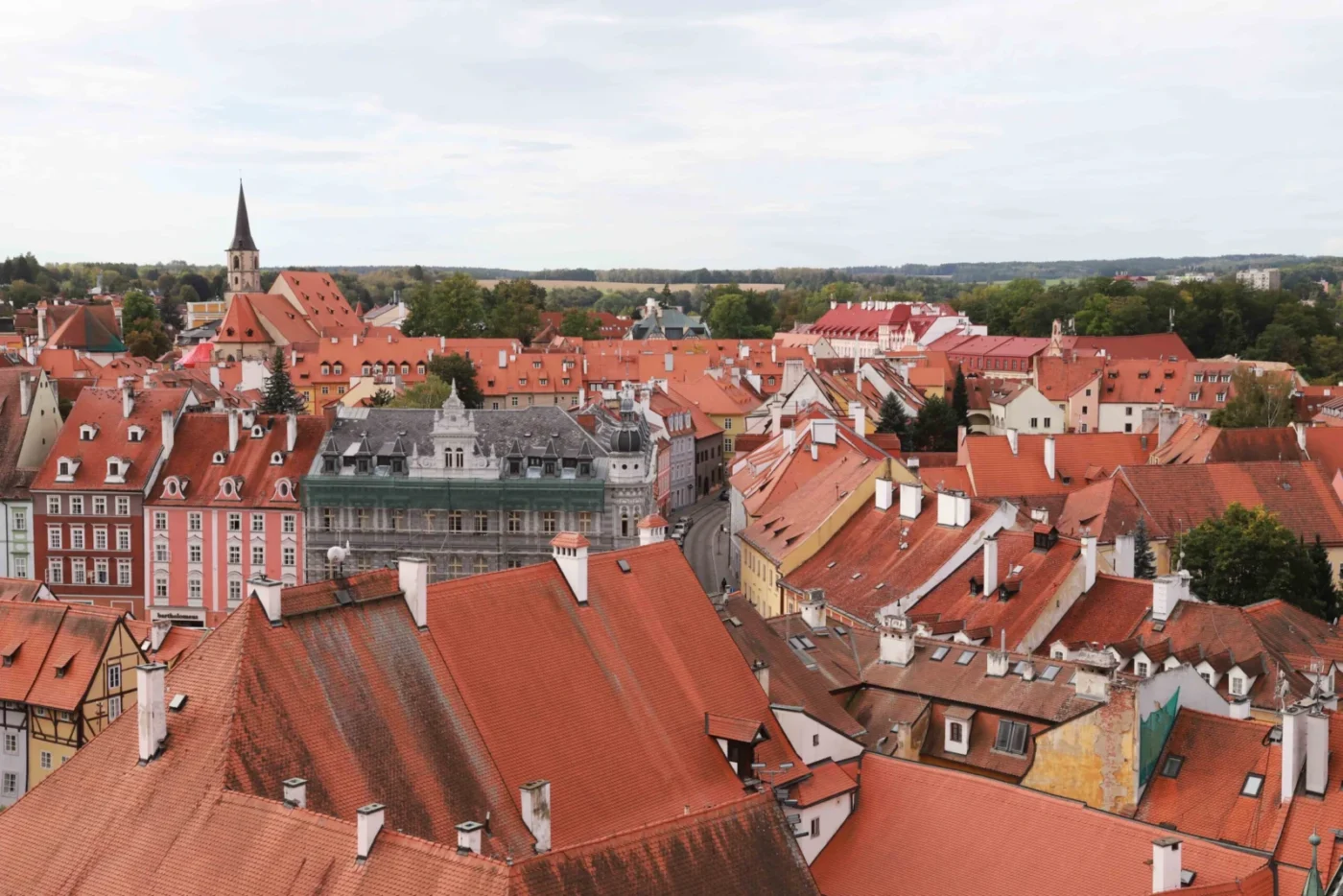 Věž nabízí krásné pohledy na celé město.