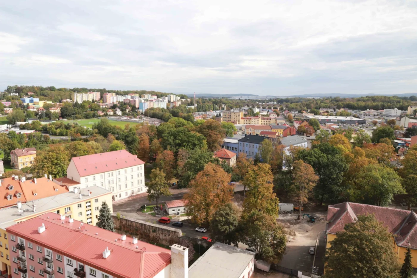 Věž nabízí krásné pohledy na celé město.