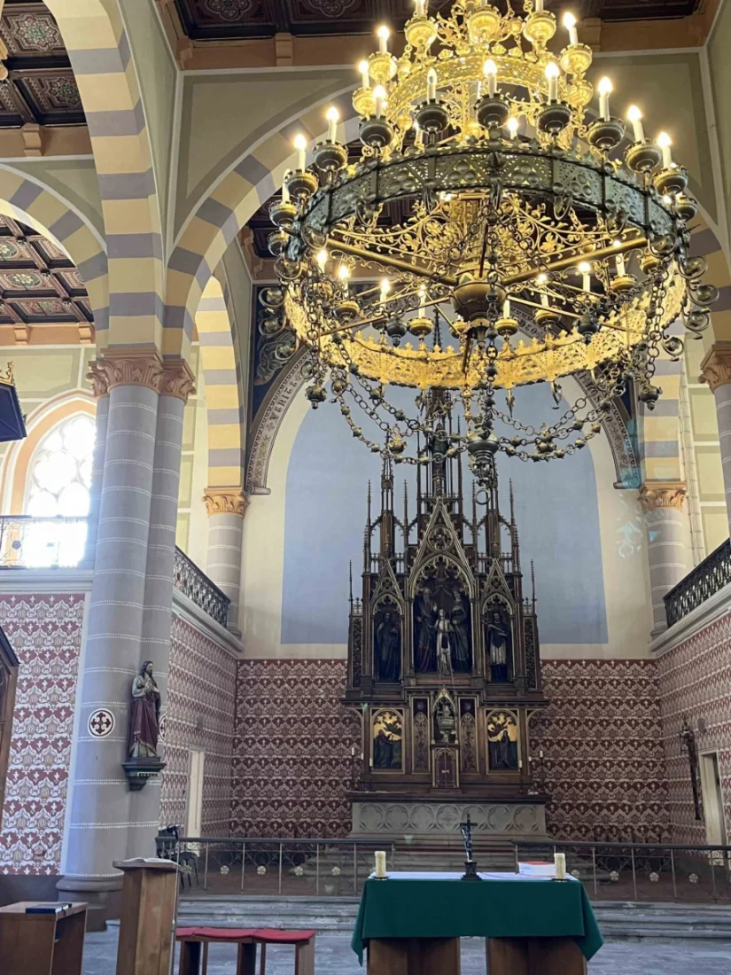 Interiér kostela sv. Jáchyma v Jáchymově.